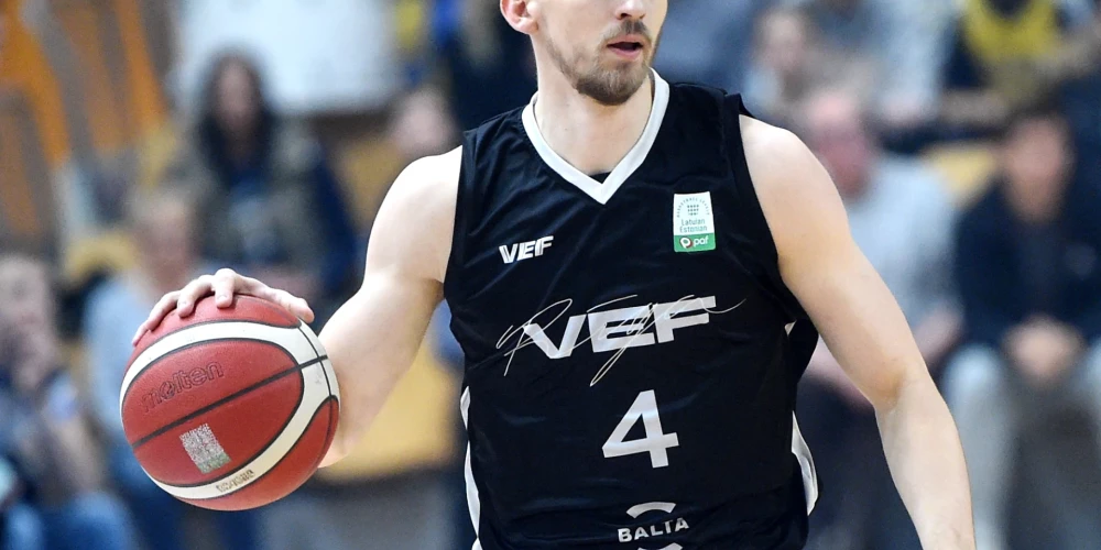Kristers Zoriks trešo sezonu pēc kārtas spēlēs "VEF Rīga" rindās