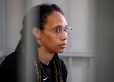 Basketbola zvaigznei Grainerei pēc aizturēšanas Maskavas lidostā netika izskaidrotas viņas tiesības