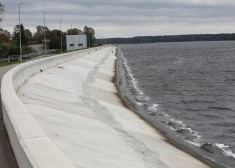 Уровень воды в водохранилище Рижской ГЭС понизят