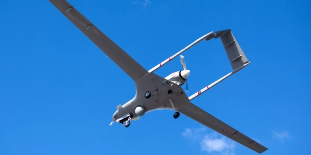 Turcijas uzņēmums dāvinās Ukrainai dronu "Bayraktar", kam ziedojumi savākti kampaņā Polijā
