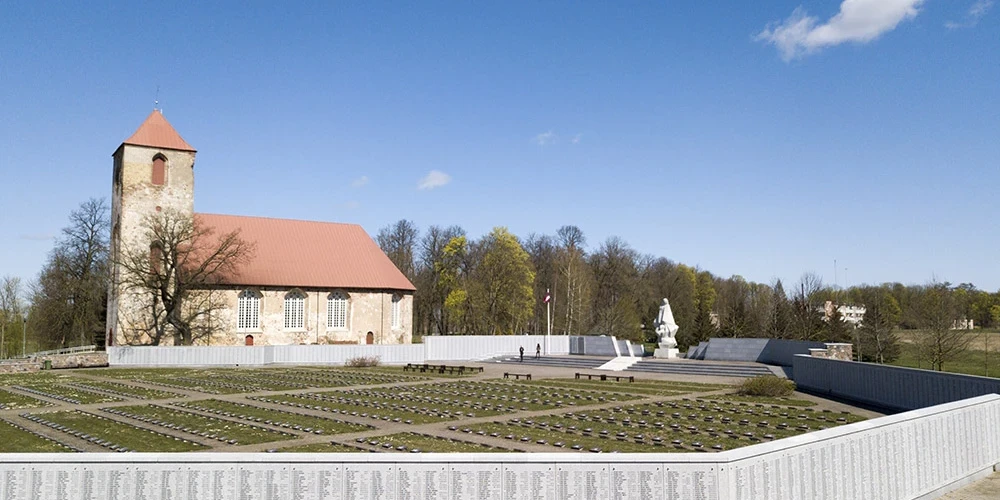Lestenes Brāļu kapu ansamblis iekļauts valsts aizsargājamo kultūras pieminekļu sarakstā