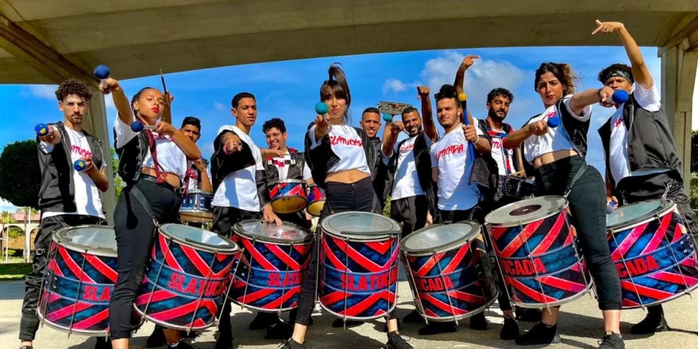 Pirms dažām dienām dalībai šī gada festivālā piekrituši Marokas kultūras un Āfrikas ritmu vēstneši "Slatucada", kas uz skatuves apvieno kapueiru, deju un sitaminstrumentu spēli.