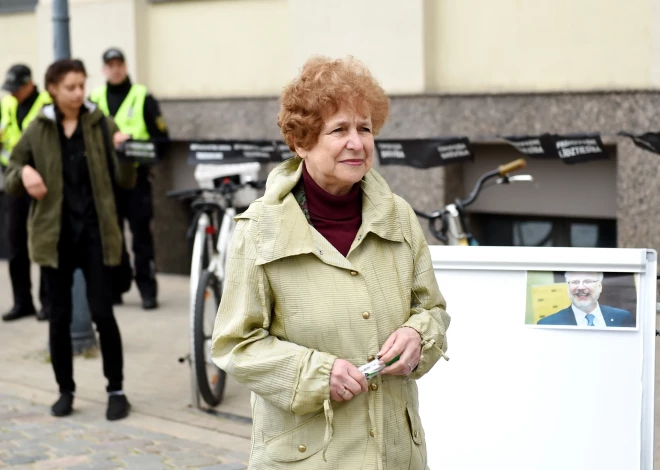 Eiroparlamentāriete Tatjana Ždanoka parūpējusies, lai viņas spriganākie palīgi iekļūtu Latvijas Krievu savienības vēlēšanu listēs.