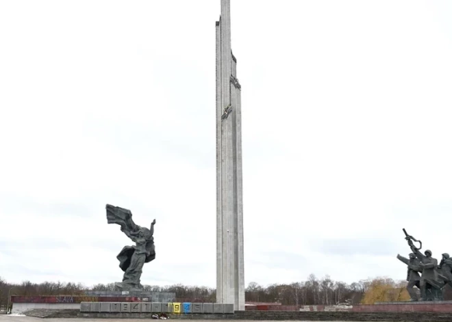 Художники не согласны, что памятник в Парке победы не представляет ценности