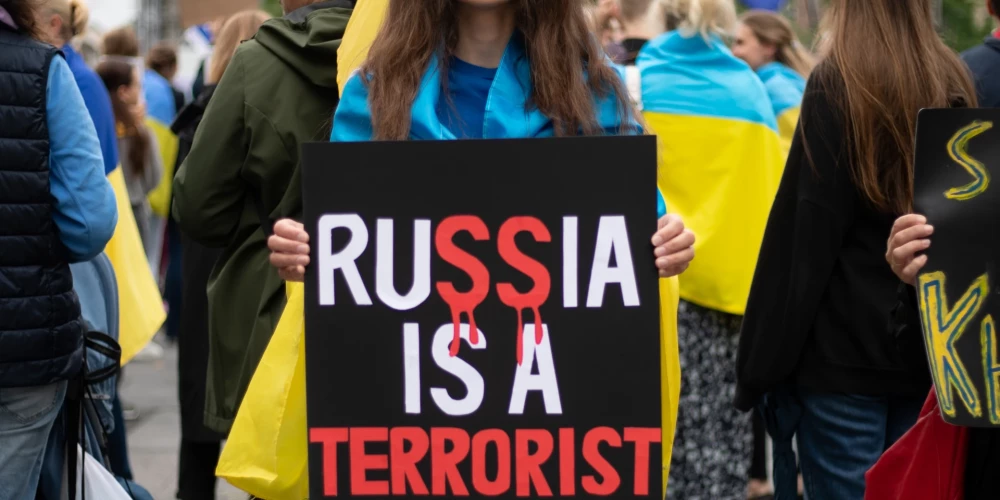 Krievu propaganda mudina NATO pasludināt par teroristisku organizāciju
