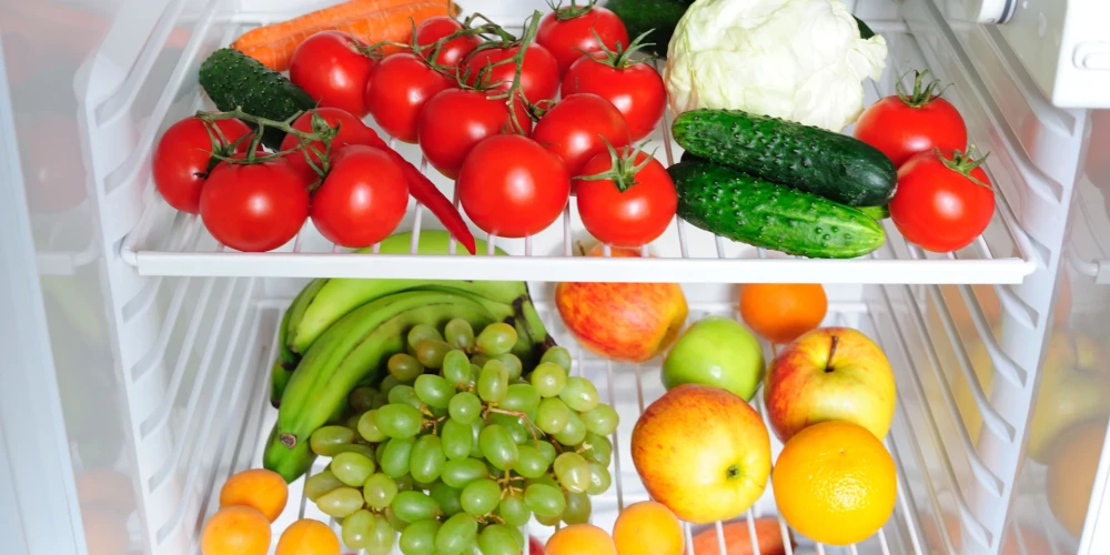 Salātus noteikti neturiet plastmasas maisiņos: vērtīgi augļu un dārzeņu uzglabāšanas knifi