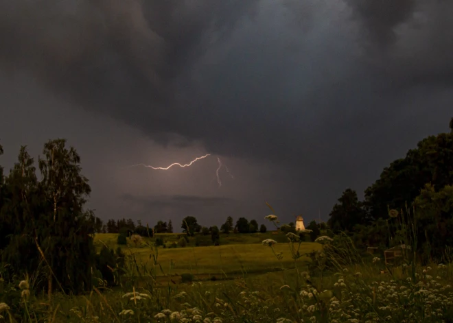 Sestdien Latvijas austrumu daļā var veidoties spēcīgs negaiss