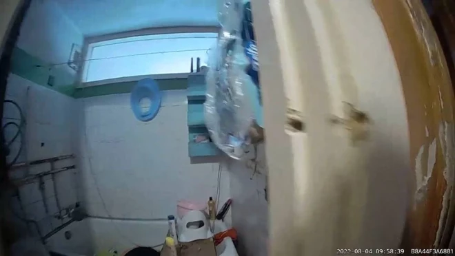   Дети жили в антисанитарных условиях (Фото: скриншот видео Degpunktā)  