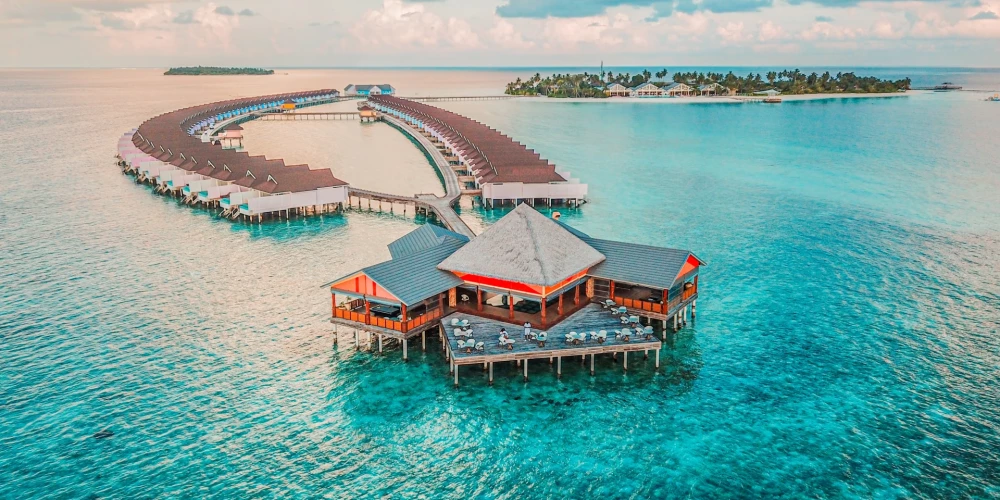 Работа мечты: роскошный курорт на Мальдивах ищет продавца в книжный магазин