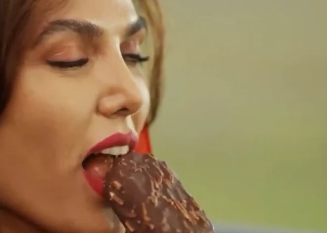 Из-за игривого ролика с мороженым иранским женщинам запретили сниматься в рекламе