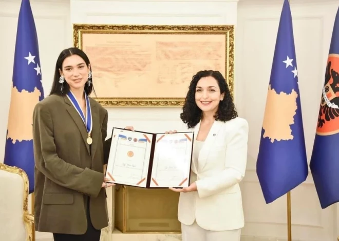 Британская певица Дуа Липа стала почетным послом Косово