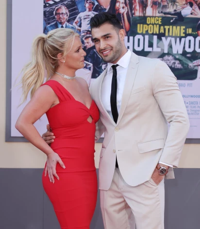 Britnija Spīrsa un Sems Asghari.