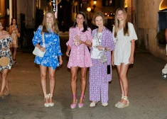 Spānijas karalienei Letīcijai kleita īsāka nekā 15 gadu vecajai meitai