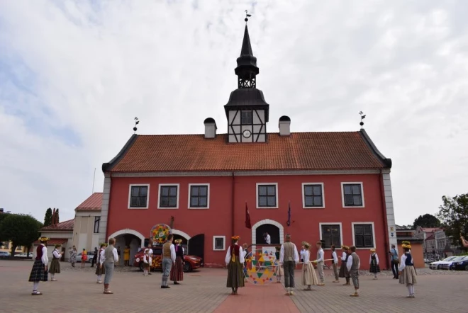 Pašvaldības saistošo noteikumu izpēte liecina, ka Bauska tirgotājiem ir visnedraudzīgākā pilsēta.