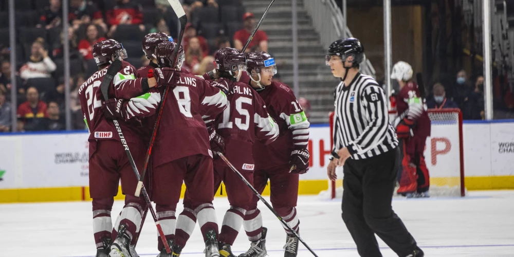 Latvijas U-20 izlase cienīgā spēlē piekāpjas Kanādas hokeja jaunajām zvaigznēm