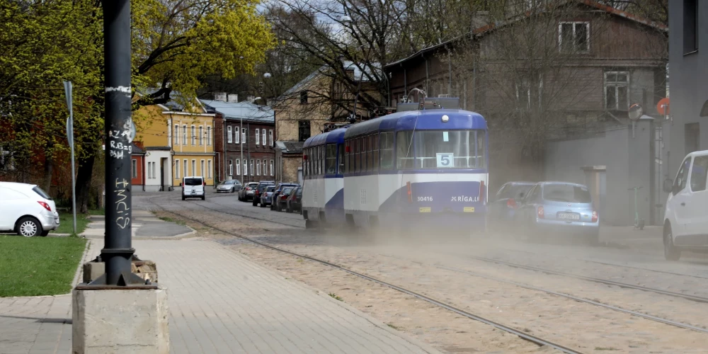 Квест от Rīgas satiksme: люди не понимают, как добраться до Саркандаугавы, если 5 трамвай туда больше не ходит