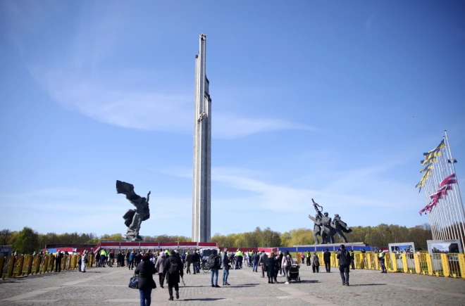 Pārdaugavas pieminekļa nojaukšanai saziedots vairāk nekā 260 000 eiro, bet kopējās izmaksas, visticamāk, sasniegs pāris miljonu.