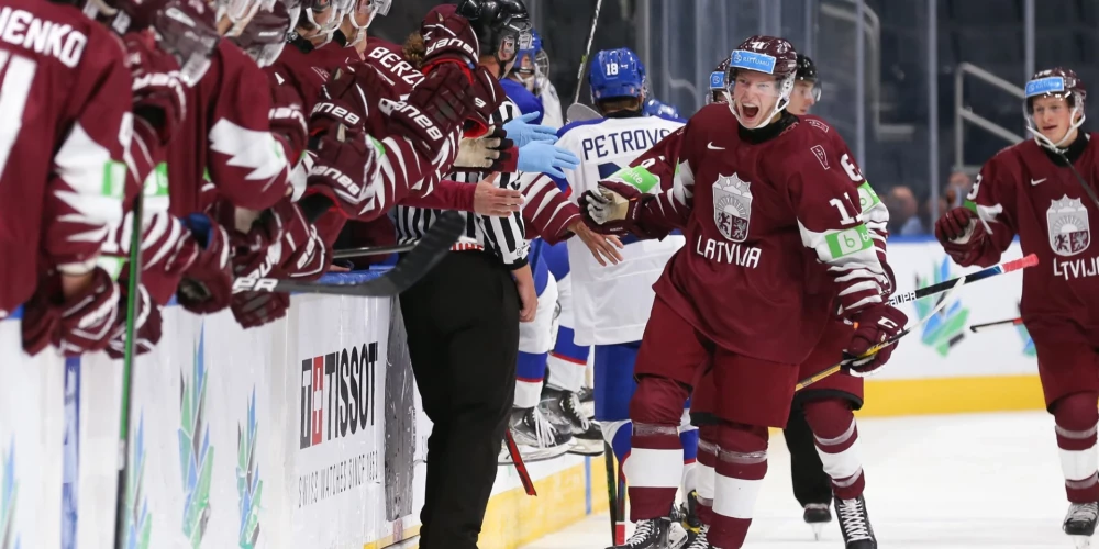 Latvijas junioru hokeja izlase pirmo reizi vēsturē iekļūst pasaules čempionāta ceturtdaļfinālā