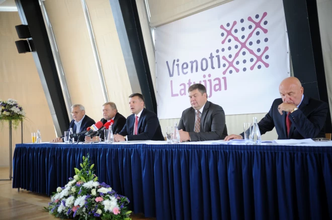 Pagājuši tie laiki, kad “Vienoti Latvijai” apvienoja Latvijas politiskos spīdekļus.