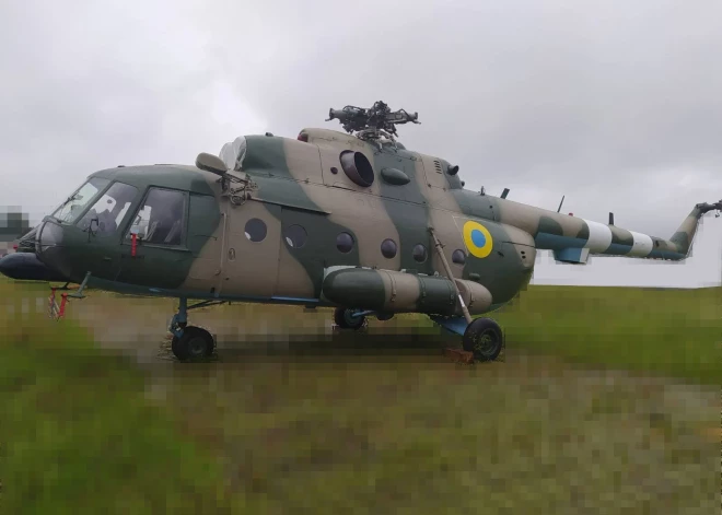 Latvija Ukrainas armijai uzdāvinājusi četrus helikopterus