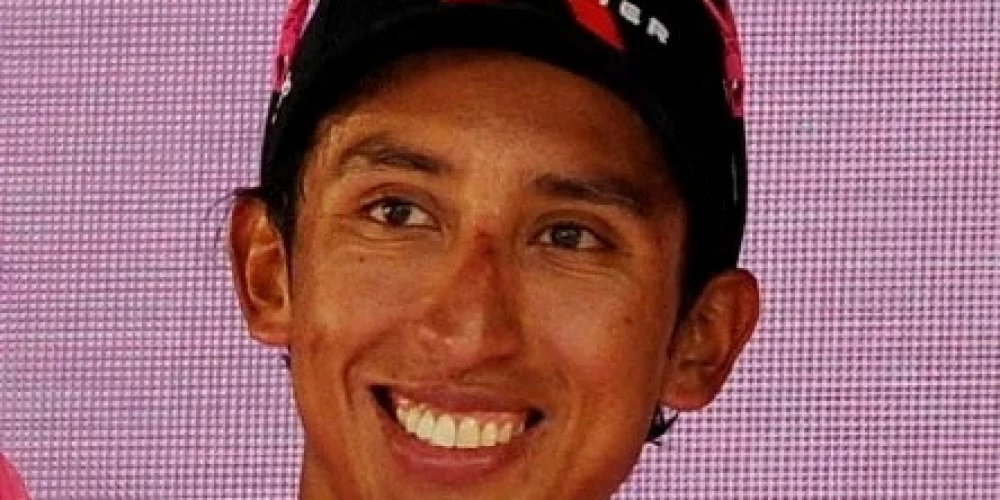 Bernals atgriezīsies sacensību apritē pēc smagās avārijas; Rogličs gatavs startam "Vuelta a Espana"