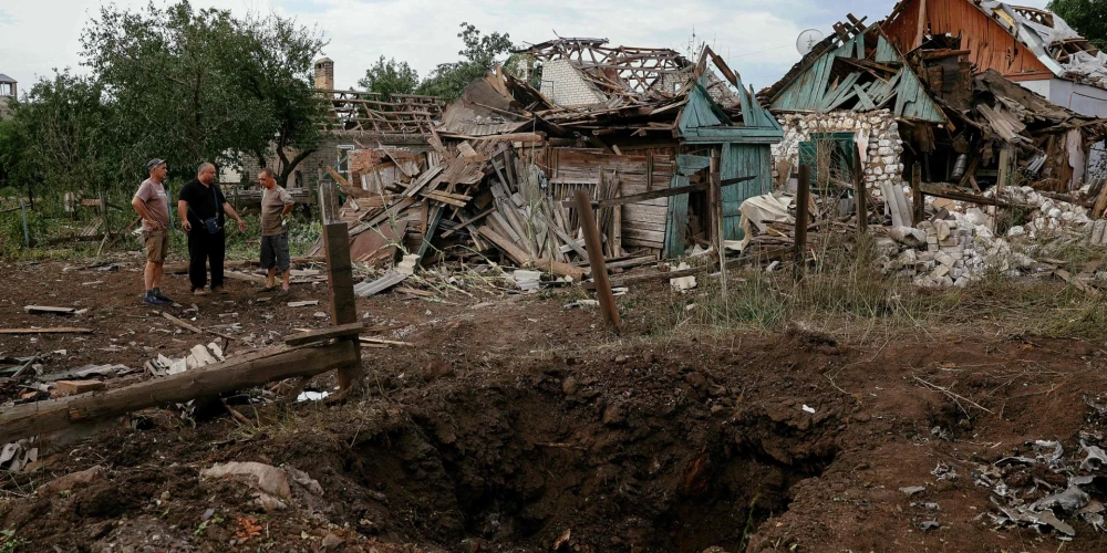 Podoļaks: Krievijas armija Ukrainā 73 reižu vairāk trāpījusi civiliem objektiem nekā militāriem objektiem