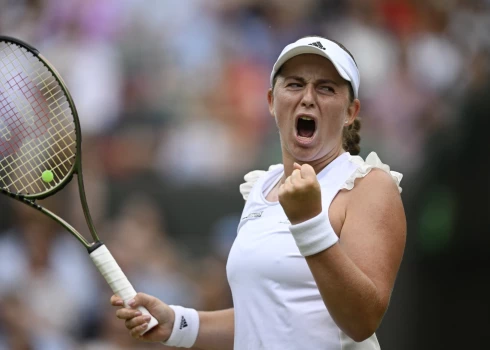 Aļona Ostapenko.