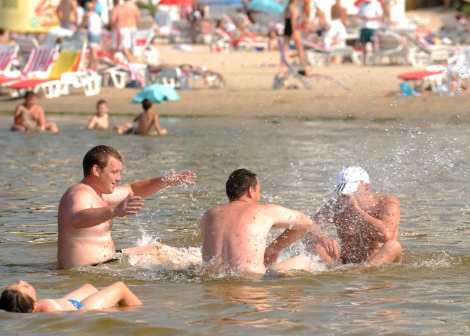 Хотите искупаться? Узнайте, где в Риге самая теплая вода