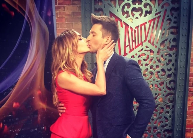 "Непотребство какое-то!": Лазарев и Варнава удивляют странным поведением