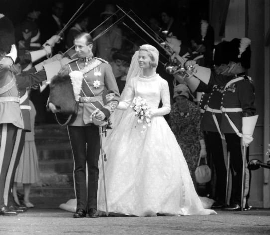 Kentas hercogiene Katrīna ar vīru Kentas hercogu princi Edvardu kāzu dienā 1961. gadā.