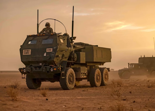 Podoļaks: 50 HIMARS sistēmas pilnībā izmainītu kara gaitu