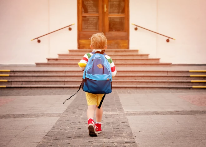 Pediatre skaidro, kas jādara, lai skolēni mācību gada laikā neslimotu