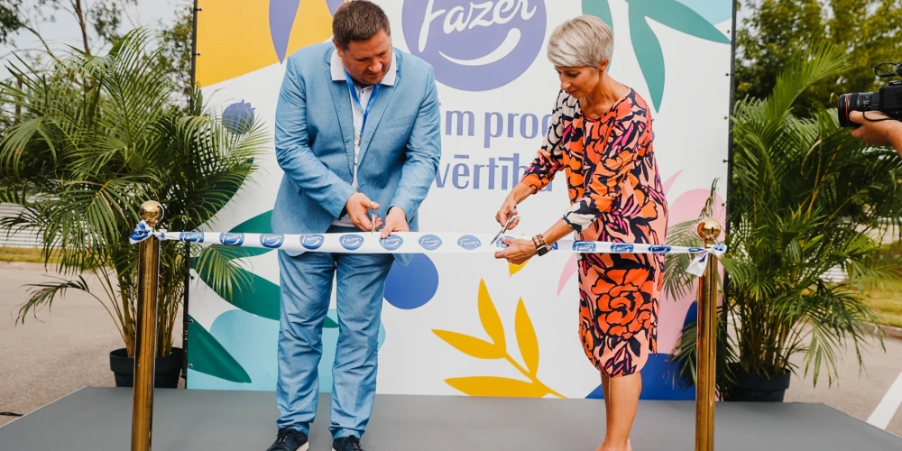 "Fazer Latvija" ražotnē Ogrē svinīgi atklāj jaunu tostermaižu produkcijas ražošanas līniju