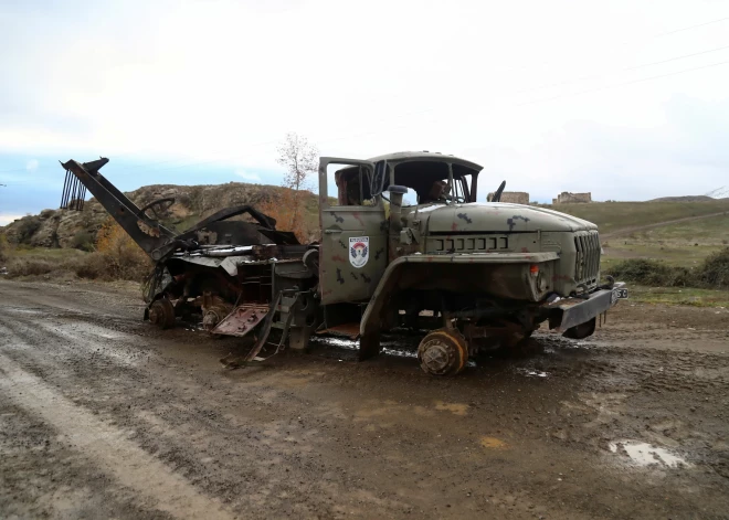 Azerbaidžānas armija ieiet Lačinā