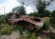 Kijevas apgabala Andriivkas ciemā iznīcināts Krievijas armijas pašpiedziņas artilērija.