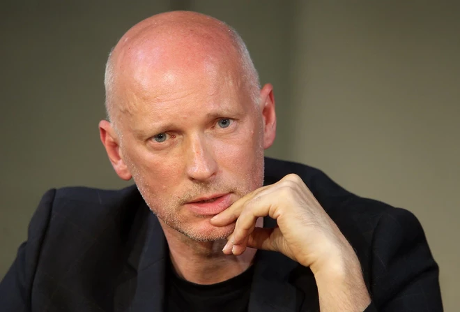 "Tagad, kad “visa pasaule ir aptvērusi šā kara asiņu, šausmu un ciešanu mērogu, manuprāt, krievu līdzcietības spēja ir zem liela jautājuma,” uzskata režisors.