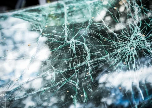 Инцидент в Старой Риге: россиянин повредил машину украинки и напал на полицейского