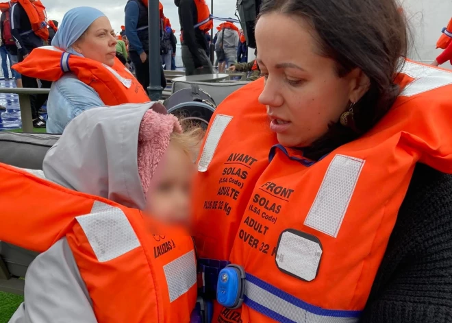 "Laivās nesēdināja, jo bija pārāk lieli viļņi." Antras stāsts par pārdzīvoto uz dūmojošā "Stena Line" prāmja