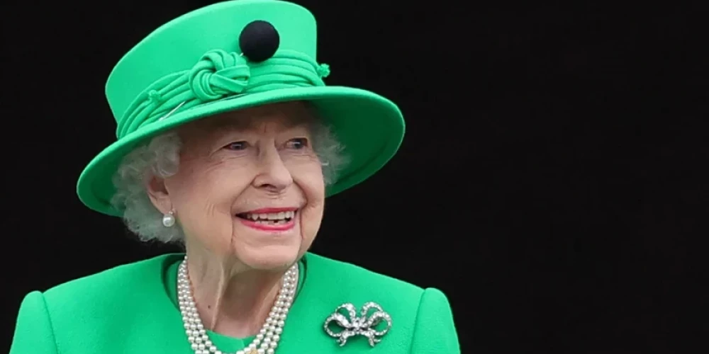 Lielbritānijas karaliene jauno Lielbritānijas premjerministru pieņems Balmoralas muižā