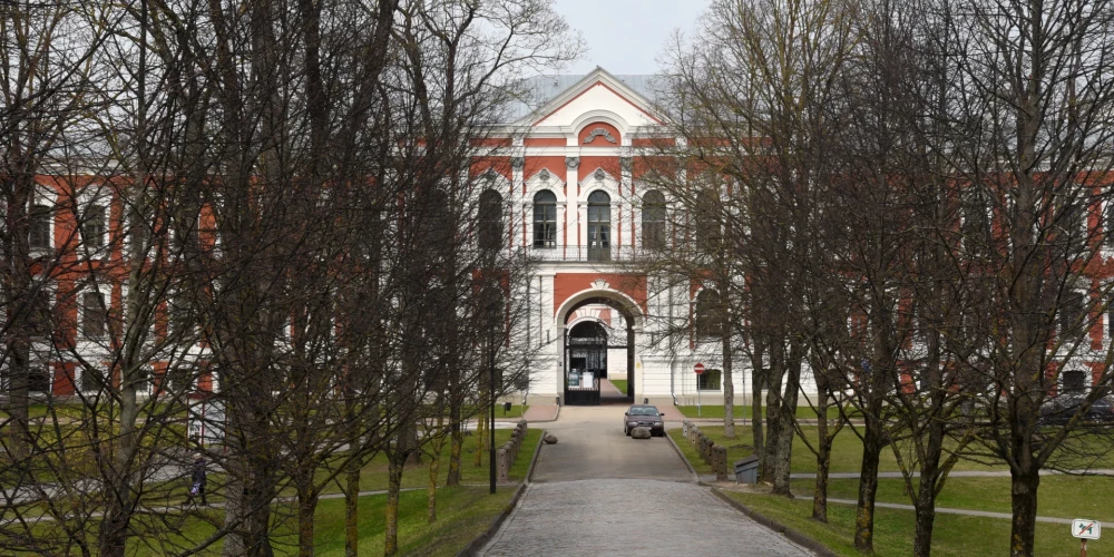 LLU darbu turpinās ar jauno nosaukumu - Latvijas Biozinātņu un tehnoloģiju universitāte