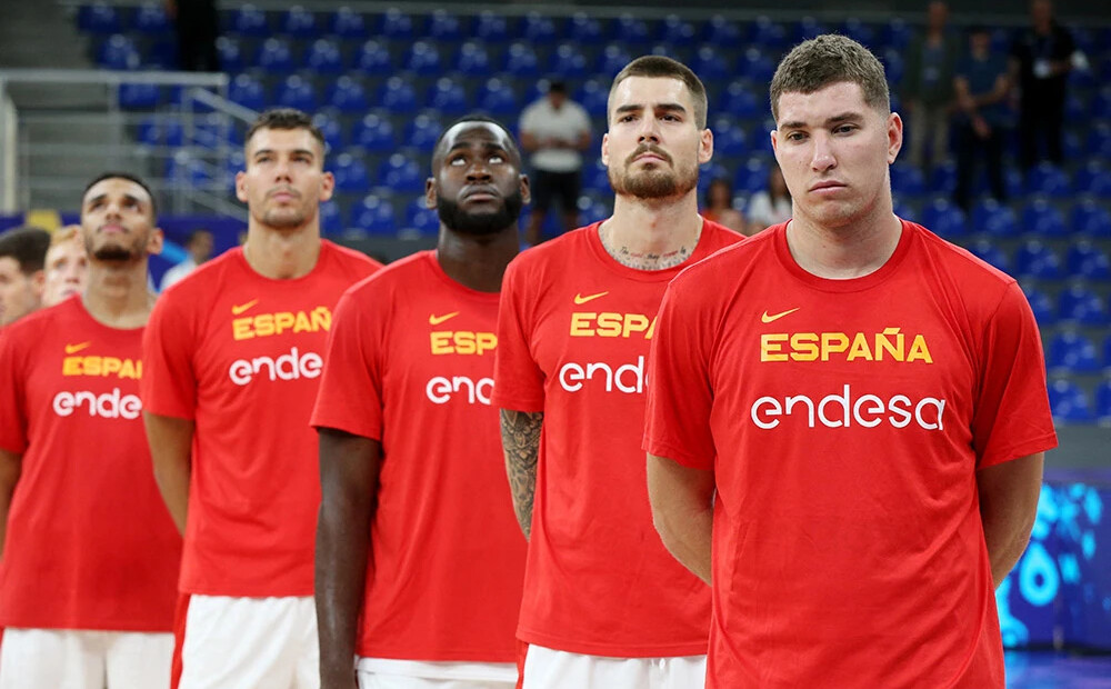 Spānijas basketbolisti gūst 114 punktus un EČ sāk ar bulgāru sagraušanu
