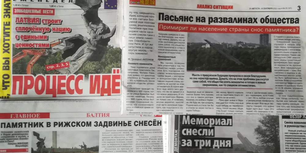 Rīgas krievu nedēļas laikraksti, rakstot par Pārdaugavas okupekļa nogāšanu, nav devuši vārdu nevienam tā nogāšanas atbalstītājam. Tie publicējuši vien sausus ziņu aģentūru atreferējumus.