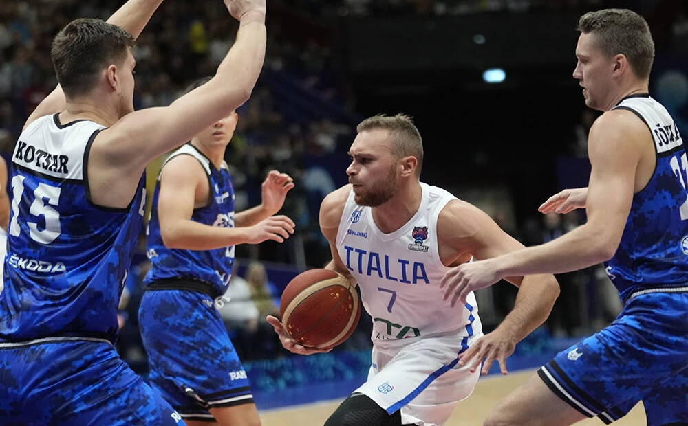 Igaunijas basketbolisti EČ pirmajā mačā zaudē Itālijai; Serbija sagrauj Nīderlandi