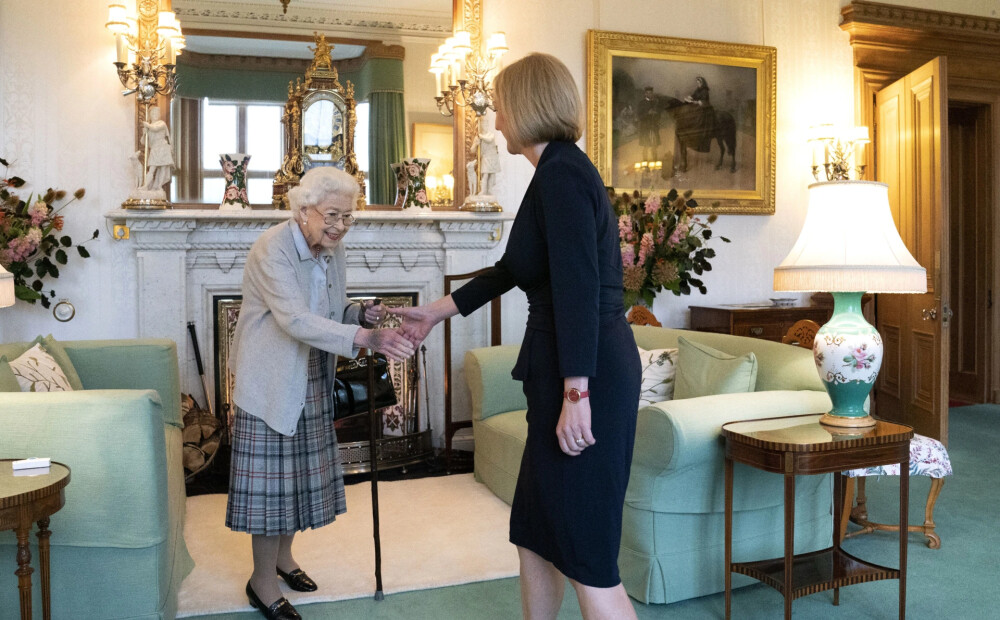 Liza Trasa tikusies ar karalieni un kļuvusi par jauno Lielbritānijas premjerministri