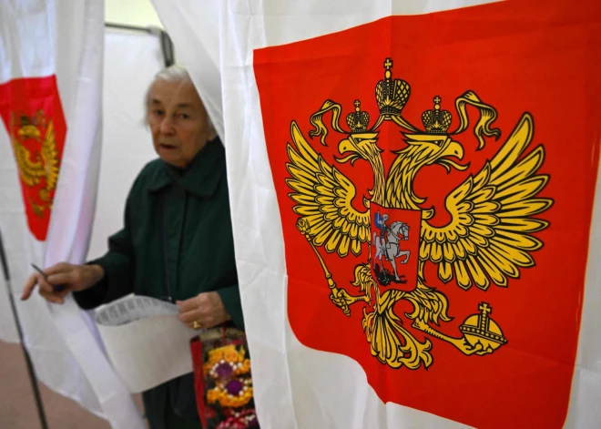 Krievijā sākušās gubernatoru un reģionālo parlamentu vēlēšanas