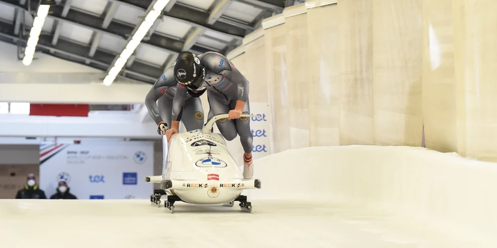 Latvijas bobslejisti jauno sezonu nesāks Pasaules kausu apritē