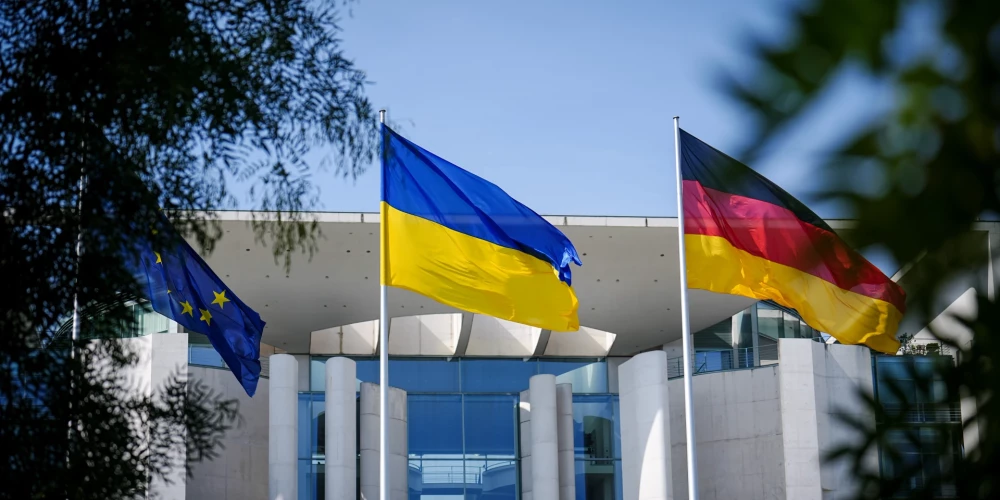 Vadoši Vācijas politiķi aicina vairāk atbalstīt Ukrainas pretuzbrukumu