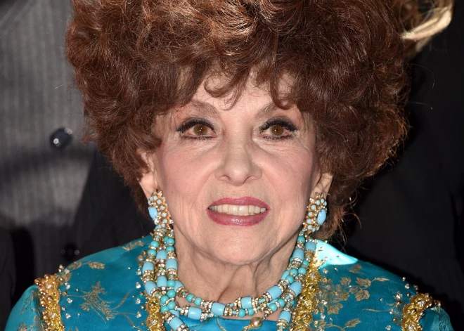 95-летняя актриса Джина Лоллобриджида попала в больницу с переломом бедра