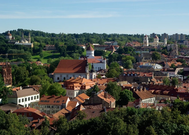 Lietuva pagarina kara Ukrainā dēļ noteikto ārkārtējo situāciju un nosaka aizliegumu iebraukt valstī Krievijas pilsoņiem