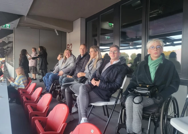 “Patiesībā baigi vīlāmies.” Koncerta apmeklētāji piedzīvo nepatīkamus mirkļus Daugavas stadionā 